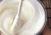 酸奶配料表裡有脫脂奶粉的是假酸奶嗎？